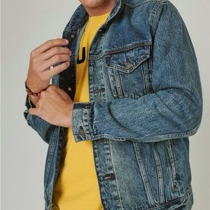 Men’s Lucky Brand “The Trucker” Denim Jacket - Large NWOT